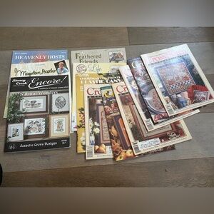 A lot of 6 Cross Stitch Magazines & 6 Pamphlets 💐